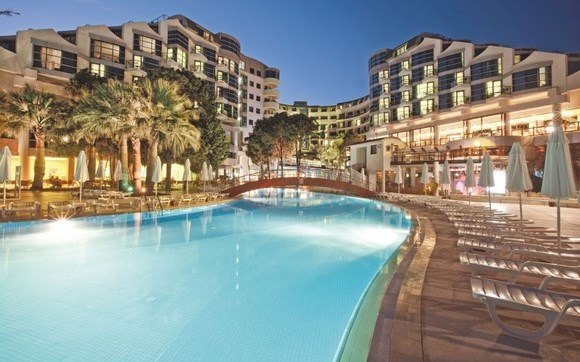 Cornelia De Luxe Resort & Spa