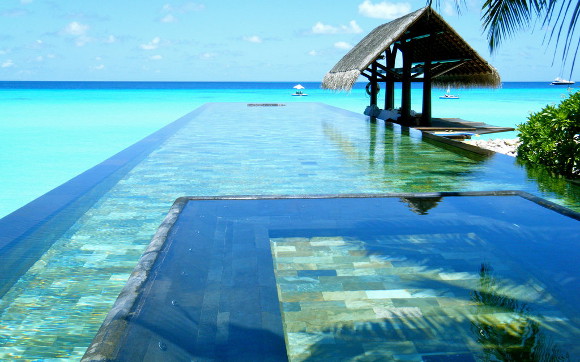 paradise pool maledives