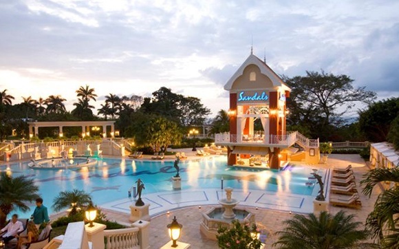 Jamaica hotel swimming pool