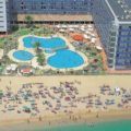 Een uiterst gezellige vakantie met het hele gezin in het warme Costa Brava met Tahiti Playa