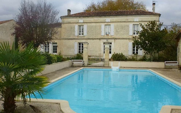 France Charente Maritime hotel swimming pool 2