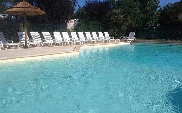 Franse Charente Maritime hotel zwembad 2